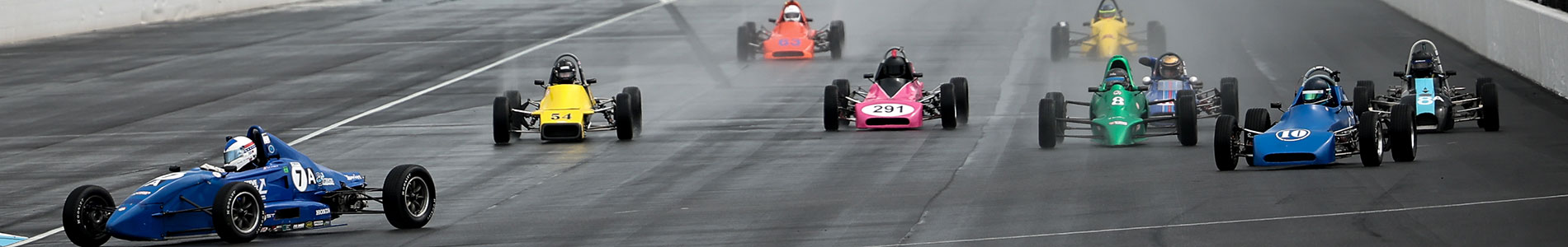 Cars race at SVRA